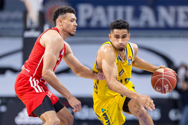 赛季关键时 赛季关键时