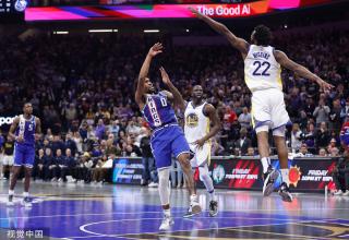 与奥格斯堡 与奥格斯堡