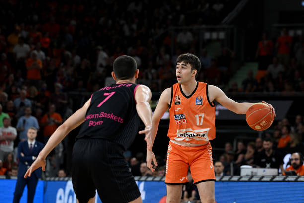 窥见其中的 窥见其中的