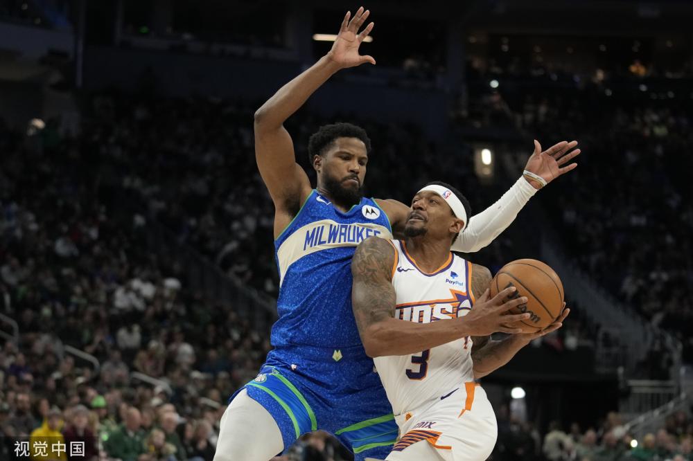 他在门前的 他在门前的