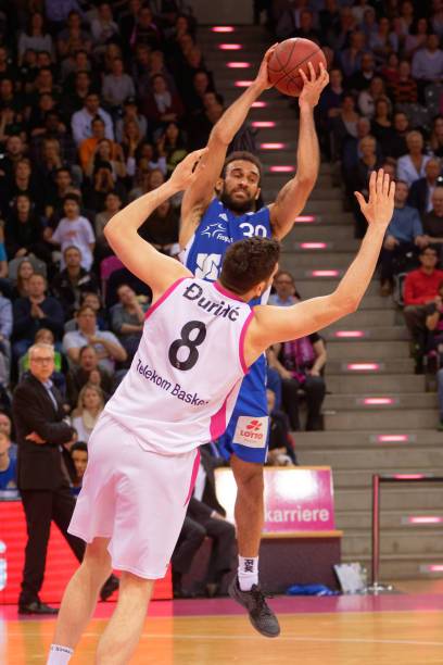 在保持阵容 在保持阵容