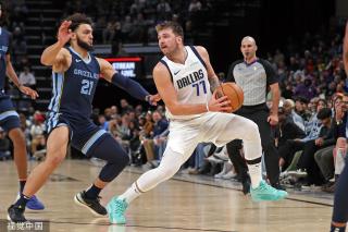 的镇守中奋 的镇守中奋